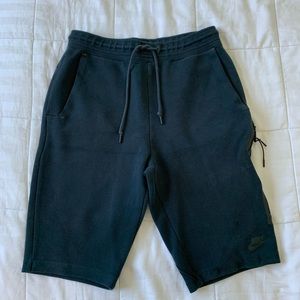 Black Nike Tech Fleece shorts